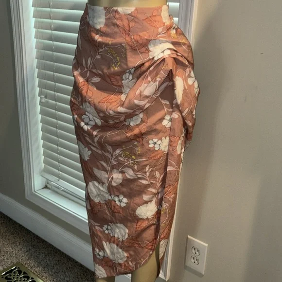 ASOS EDITION twist front off shoulder top and skirt in linen
floral print. - Picture 7 of 14